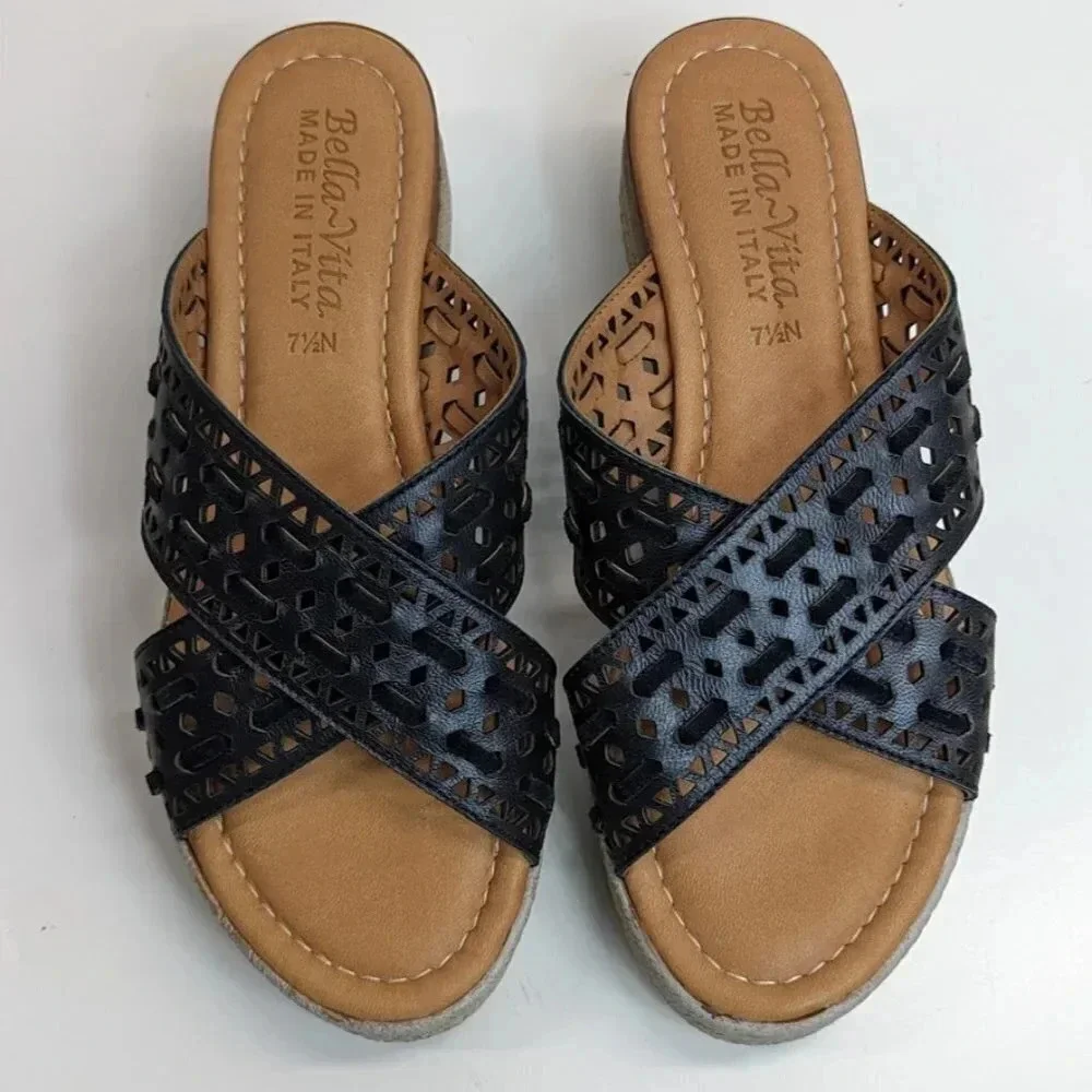 New Bella Vita Exa-Italy Wedge Sandal, Black Leather Size 7.5